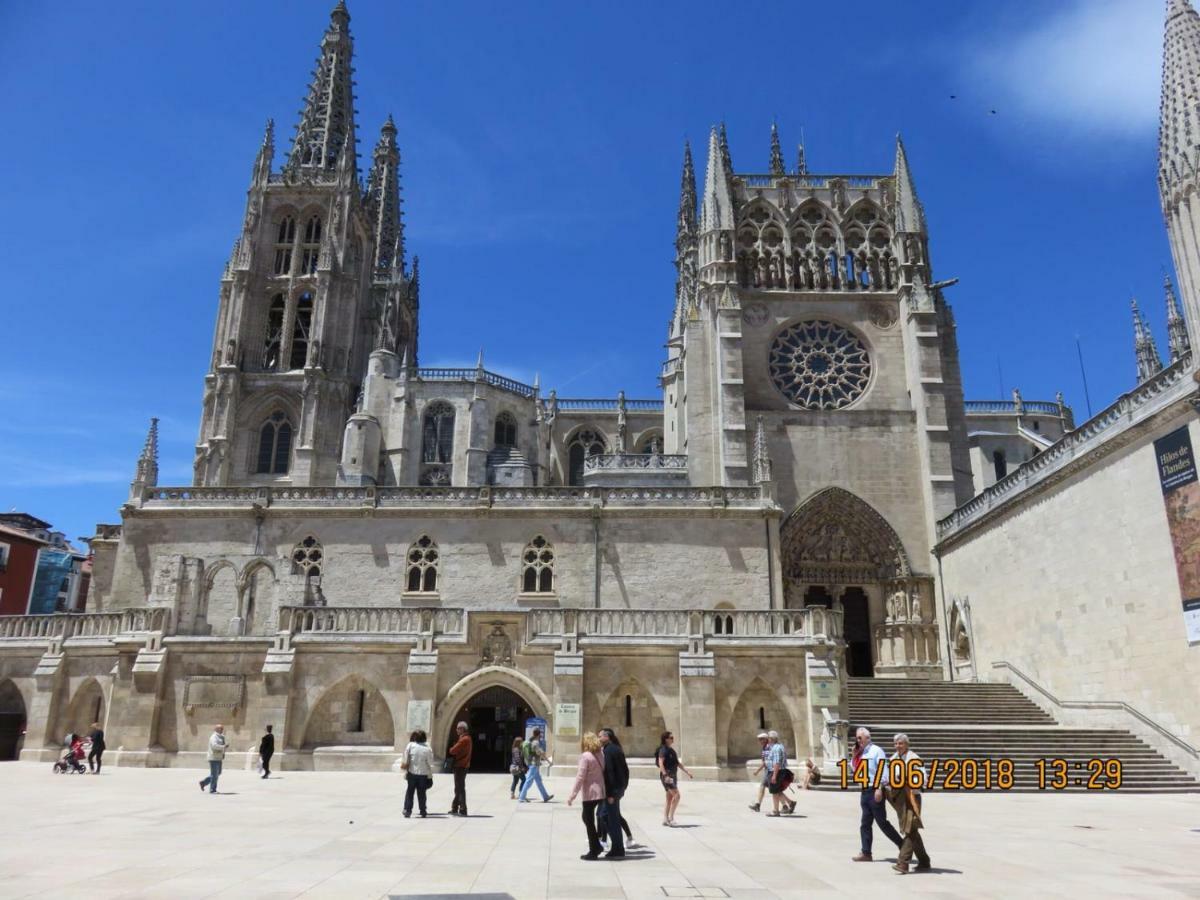 Apartmán Vut Plaza De La Catedral Burgo Exteriér fotografie